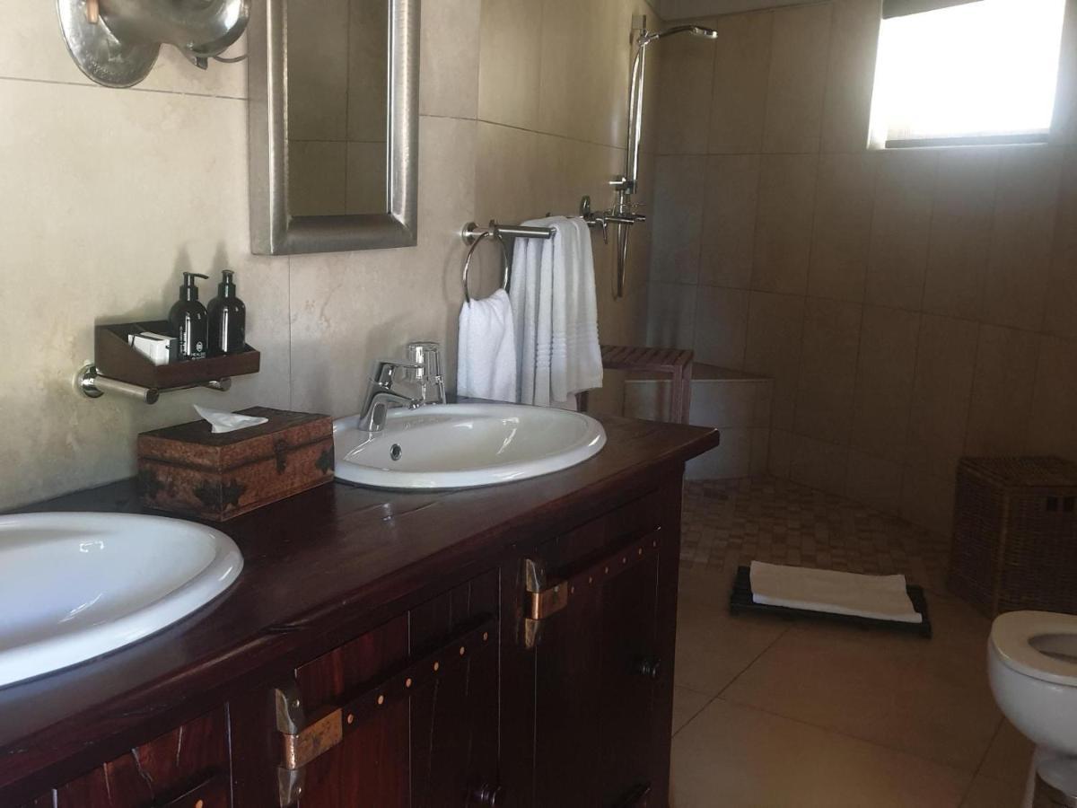 La Rochelle Lodge Namibia 楚梅布 外观 照片