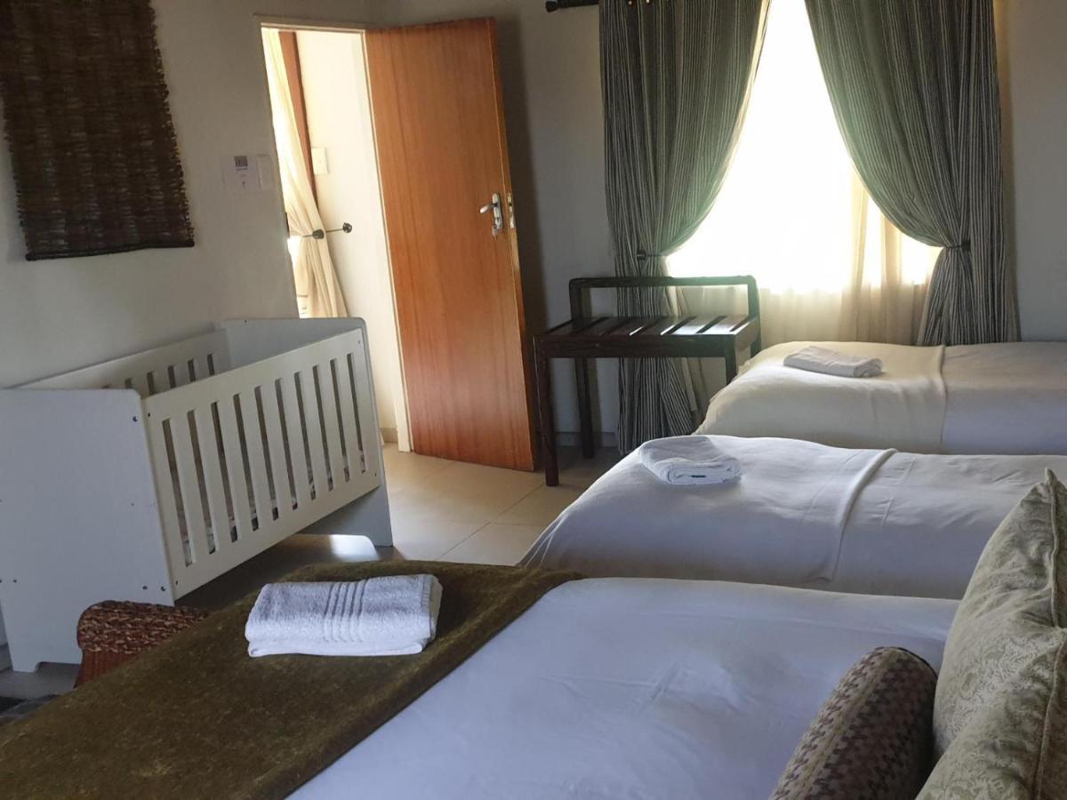 La Rochelle Lodge Namibia 楚梅布 外观 照片