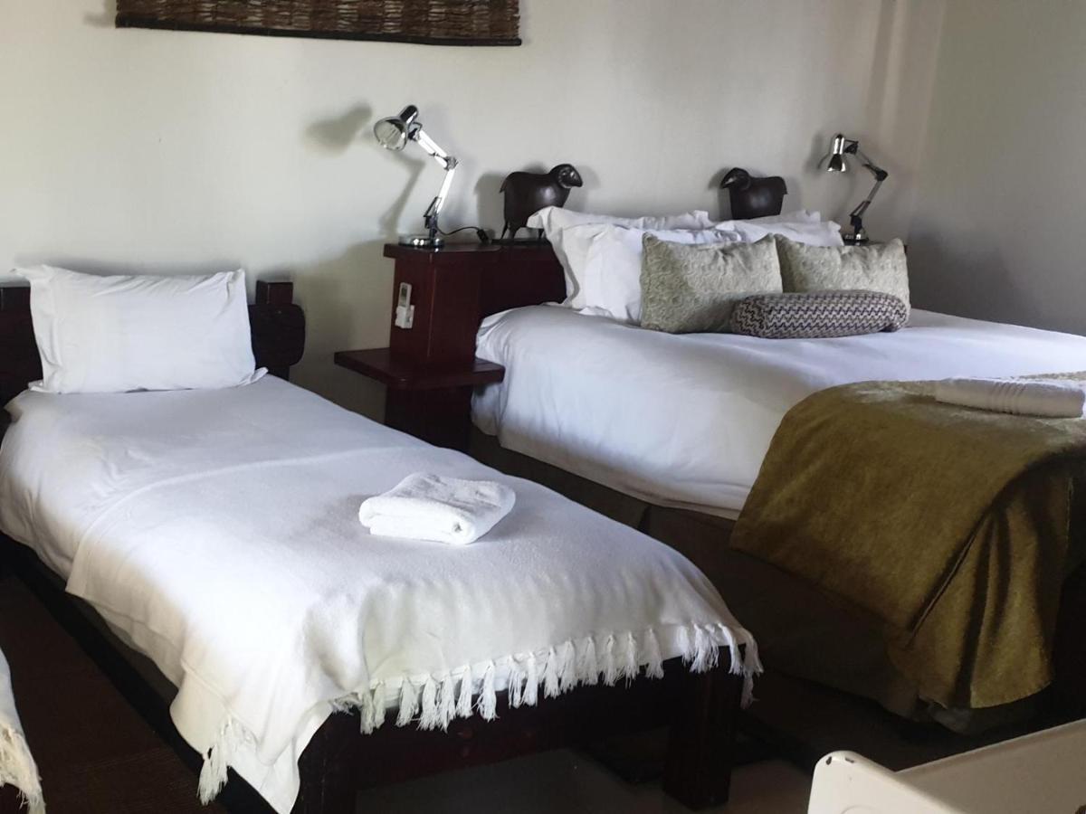 La Rochelle Lodge Namibia 楚梅布 外观 照片